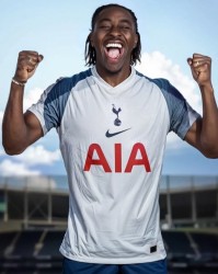 九游游戏娱乐平台-叕闹转会！记者：埃泽已经与热刺谈妥个人条款，他预计缺战切尔西