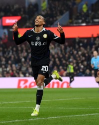 九游游戏娱乐平台-若昂·佩德罗：永远不会忘记扳平那不勒斯那个进球，我妈妈也哭了