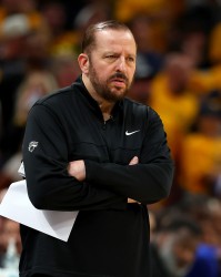 九游娱乐app-🎤锡伯杜：这与去年相比有所改善，对我们来说是一个重要的休赛期